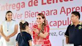 Evelyn Salgado entrega lentes a estudiantes de Acapulco y Coyuca