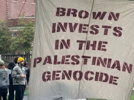 Universidad de Brown acepta desinversión israelí tras protestas