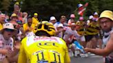 Escándalo en el Tour de Francia por la agresión de una persona al bicampeón del certamen: “Casi se convierte en tragedia”