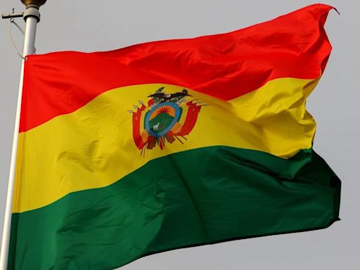 El Parlamento de Bolivia aprueba medidas en una polémica sesión en ausencia de los partidarios de Arce