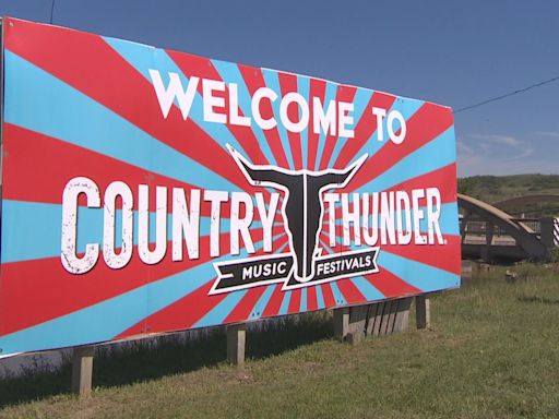 'Dance like no one is watching': mayor declares Country Thunder Week in Regina