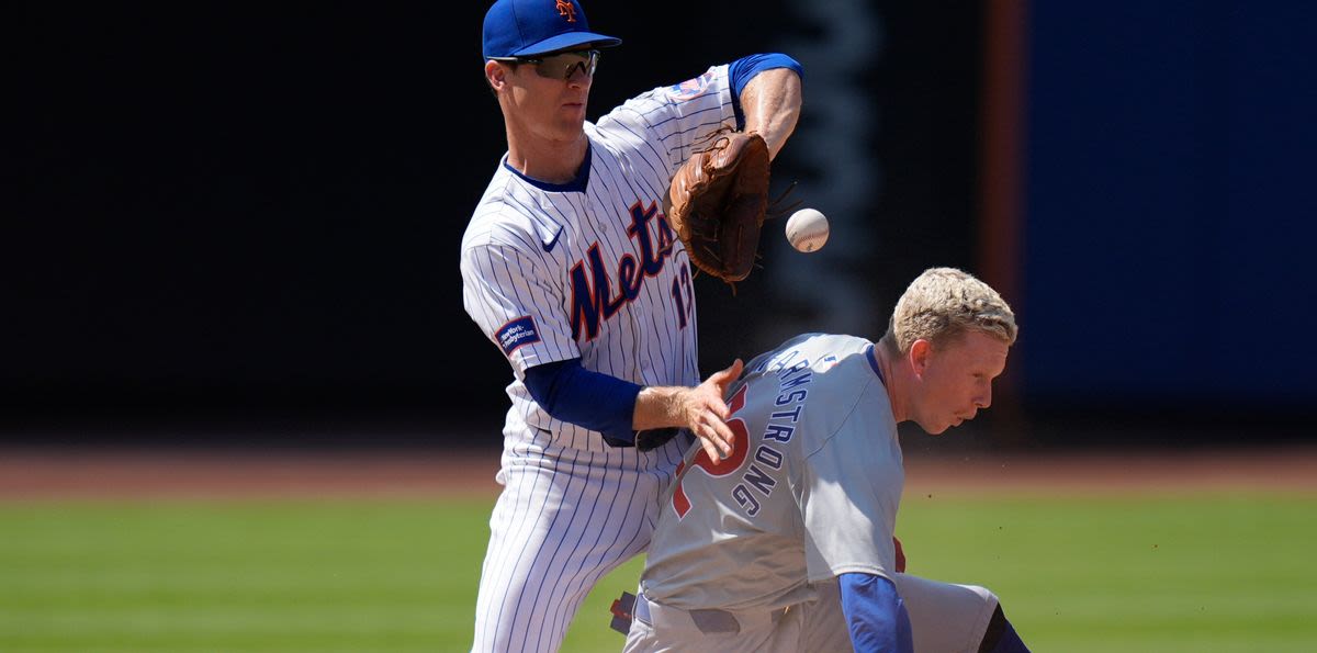 Cubs Player Uses Weird And Illegal Ploy To Stay On Base — And Gets Away With It