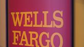 UPDATE 3-Wells Fargo employees at two branches mount unionization campaign