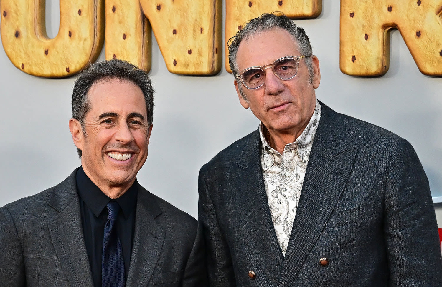 Michael Richards reunites with Jerry Seinfeld in rare red carpet appearance