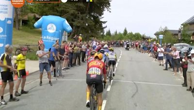 Desastre absoluto, los ciclistas del Dauphiné se equivocan de carretera por una mala señalización