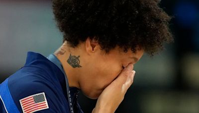 Brittney Griner lets tears flow during national anthem after U.S. women win gold