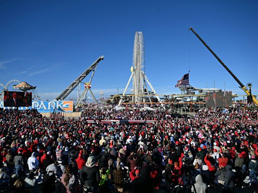 Fox News questions Donald Trump's rally size