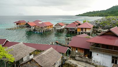 Indonesia's sea nomads turn to jobs on land