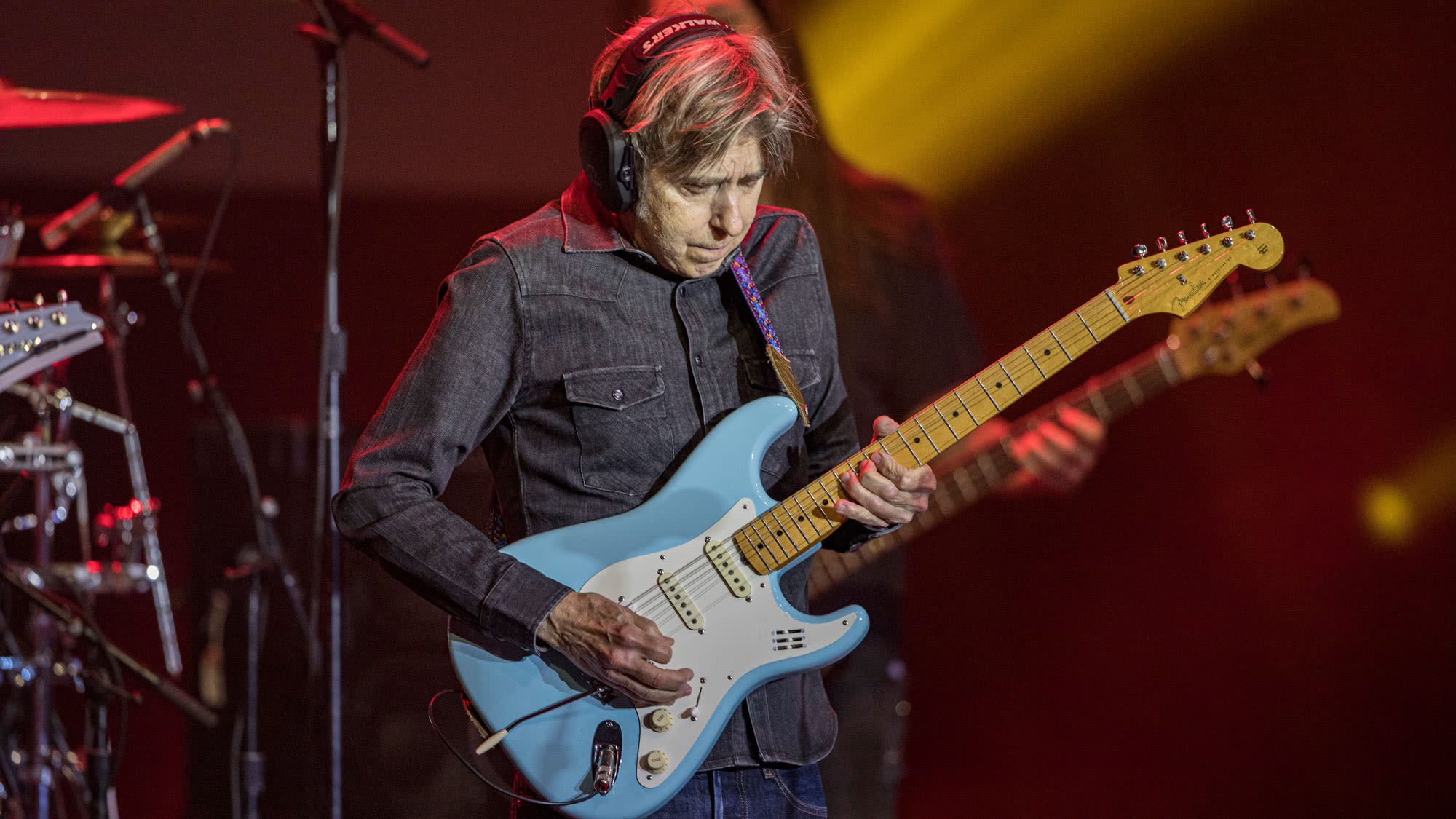 10 Eric Johnson techniques that will take your solos up a notch