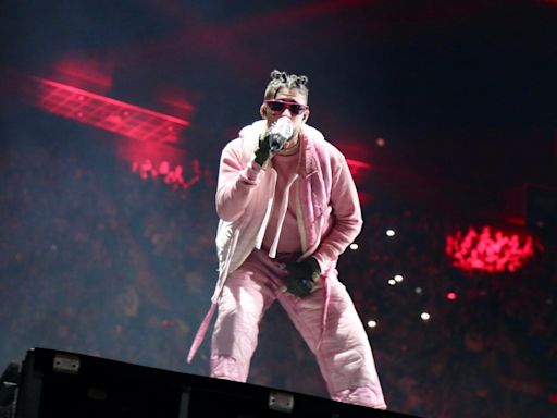 VIDEO: Bad Bunny rompe en llanto al hablar sobre la situación política de su país - El Diario NY