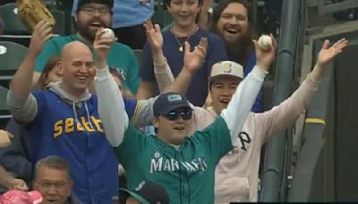 Mariners Fan Miraculously Catches Foul Balls on Back-to-Back Pitches
