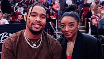 Simone Biles' Husband Jonathan Owens Supports Her at 2024 Olympic Finals Amid NFL Break - E! Online