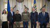 Zelenskyy discusses military equipment and security guarantees with delegation of Estonian Parliament