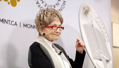 Alice Munro's daughter says mom kept silent when stepfather sexually abused her