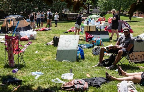 Winston-Salem police, campus police clear pro-Palestinian protest site at Wake Forest University. University sets policy restricting such protests