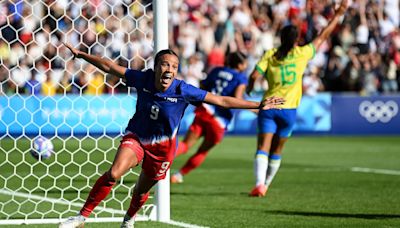 Brazil 0-1 USA - Emma Hayes leads USWNT to Olympic glory after Mallory Swanson nets winner in final - Eurosport