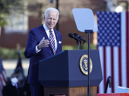 La universidad donde Biden dará un discurso amenaza con cancelar graduación si lo abuchean