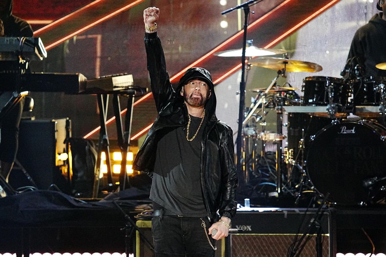 Eminem’s Singles Are Falling On The Charts… All Except One