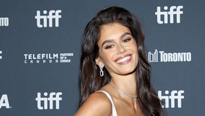 Kaia Gerber Just Recreated One Of Her Mother Cindy Crawford’s Most Famous Looks