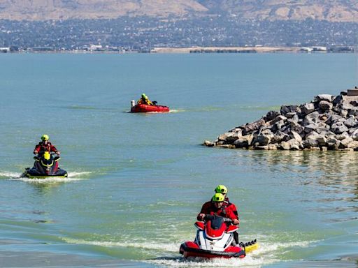 Plane crashes into Utah Lake; 2 occupants ‘submerged for an extended amount of time’