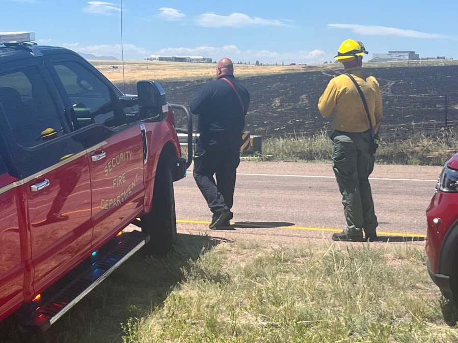 UPDATE: Grass fire near Colorado Springs Airport contained