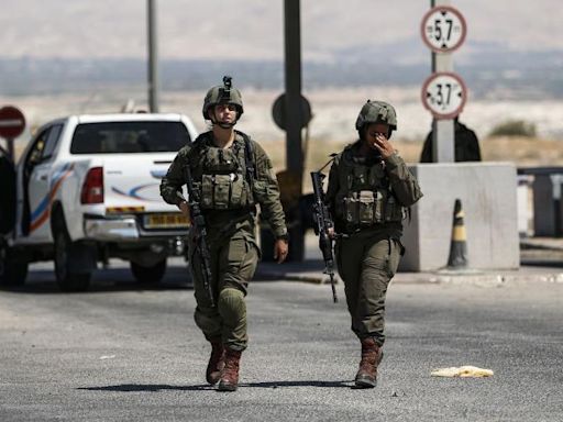 Three Israelis shot dead at West Bank-Jordan crossing