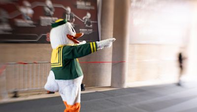 Oregon Ducks report 6 NCAA secondary violations in 2023-24