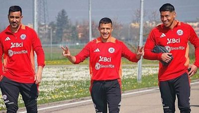 La Roja está completa: Alexis Sánchez llega a Juan Pinto Durán - La Tercera