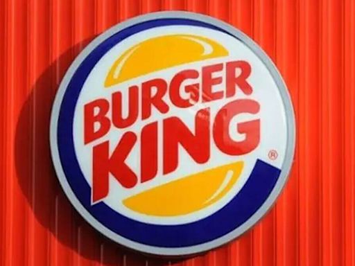 New York Woman Discovers Blood On Daughter's Burger King Meal, Restaurant Temporarily Closes