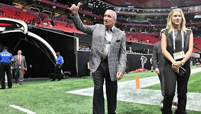 Arthur Blank excited about how Falcons are shaping up