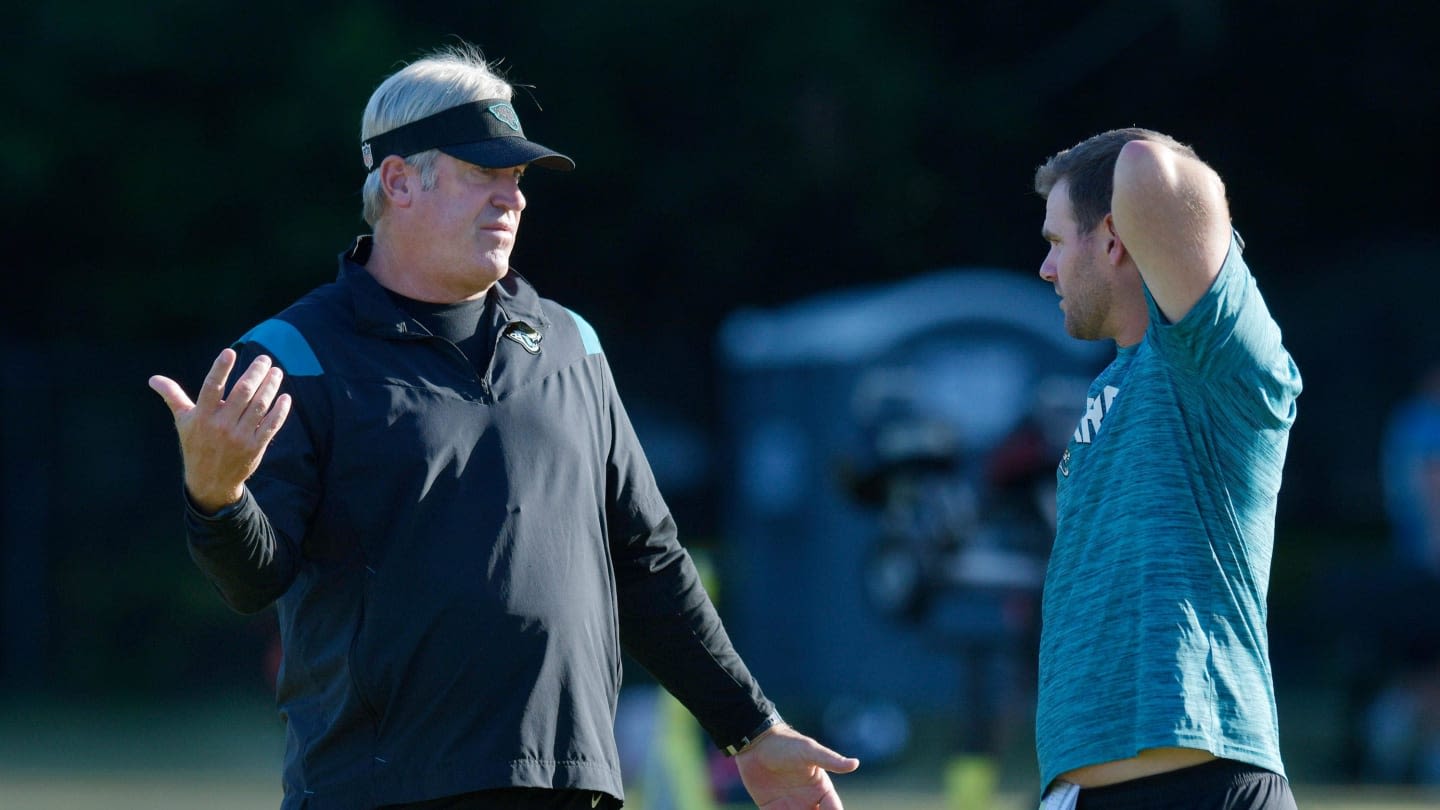 3 Reasons Why Doug Pederson Shouldn't Call Plays For the Jaguars in 2024