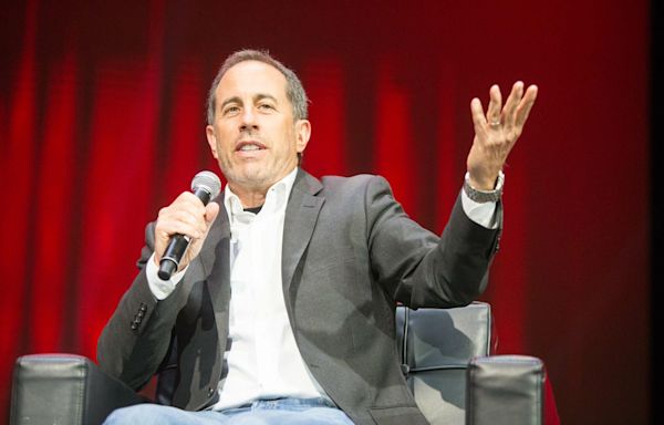 Jerry Seinfeld Apologizes To Howard Stern After Saying He’s Not Funny