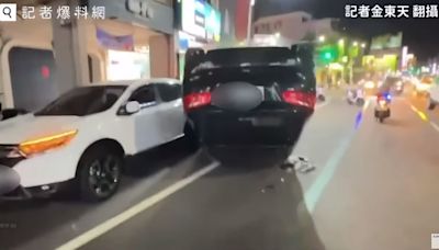 高雄車禍現場驚見902包毒咖啡！ 自撞翻車男疑涉販毒遭警逮捕 - 鏡週刊 Mirror Media