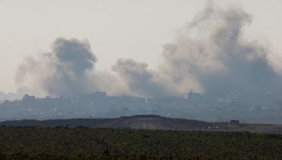 Heavy fighting rocks Gaza as thousands on the move again