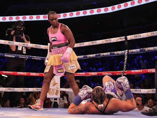 Claressa Shields knocks out Vanessa Lepage-Joanisse in 2nd round, winning 4th and 5th titles