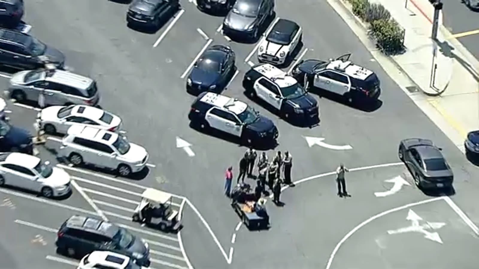 Suspect at large after chase ends in Rolling Hills Estates area; 3 schools on lockdown