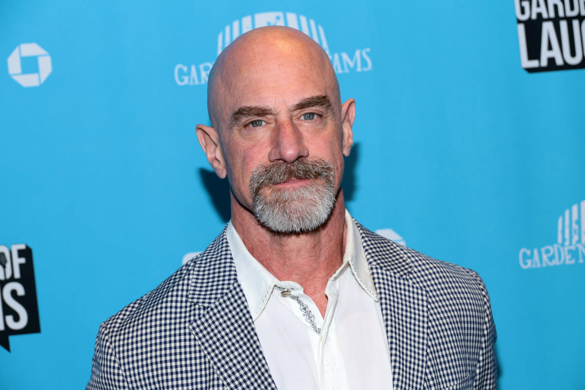 Hear Christopher Meloni's Take on a British Accent in New Ad