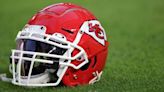 Chiefs DE ‘Awake and Responsive’ After Seizure, Says Agent