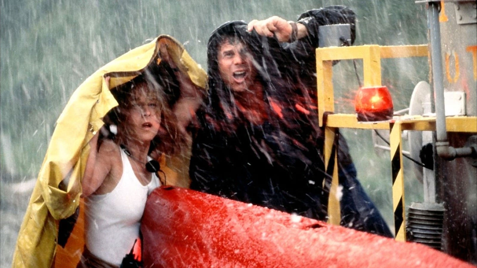 Twister's Troubled Production Had Steven Spielberg Yelling At The Director - SlashFilm