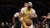 Anthony Davis returns as Lakers bounce back with win over Spurs