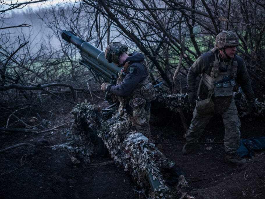 War analysts say Ukraine should treat the latest US aid package like it's the last one it'll get