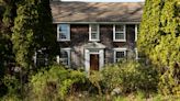 This Old, Old House: Would You Buy a 1702 Fixer-Upper?