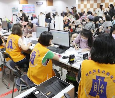 【圖表】欠稅大戶共欠逾895億元，黃任中家族33.7億居首、環亞大飯店積欠逾20億 - TNL The News Lens 關鍵評論網