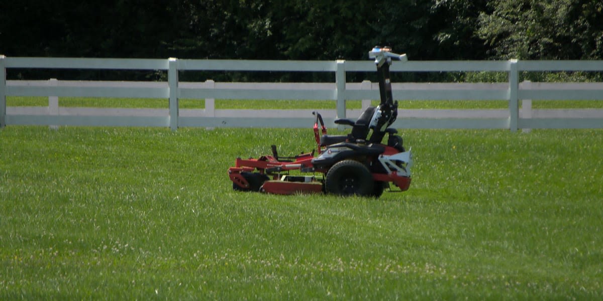 No, you’re not seeing things. There are driverless mowers in Franklin city parks