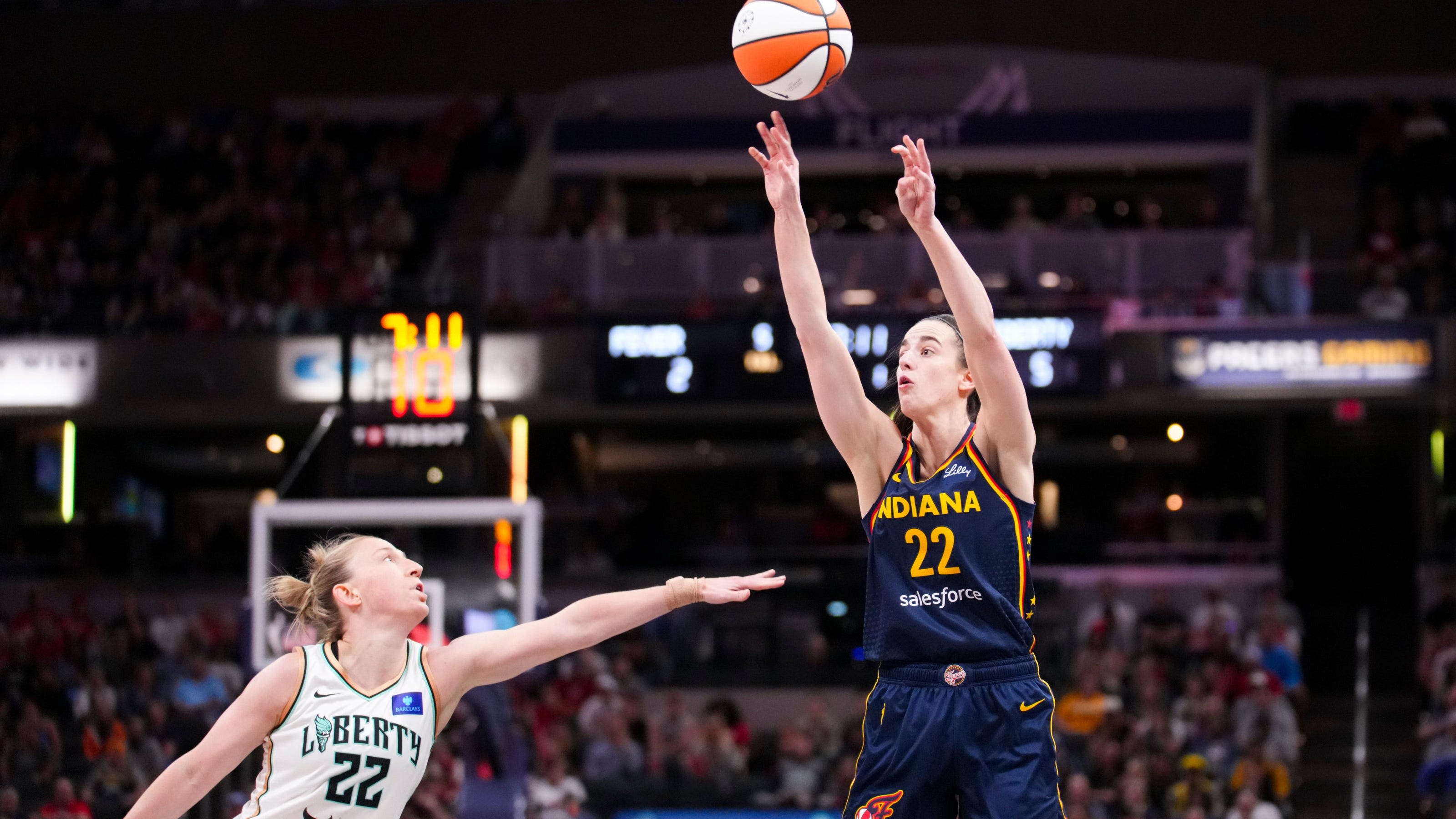 How many points did Caitlin Clark score last night? What she did in first home game for Fever