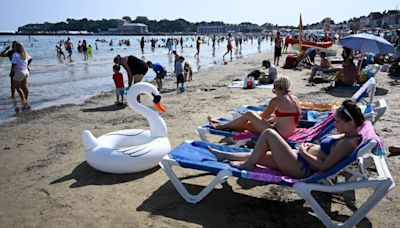 Weather expert predicts when 30C 'super heatwave' will hit