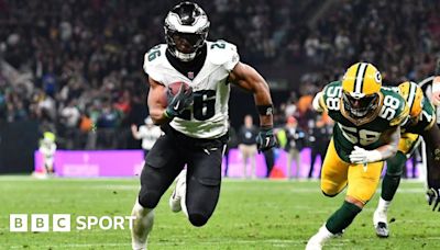 Philadelphia Eagles 34-29 Green Bay Packers: Saquon Barkley scores three touchdowns on debut