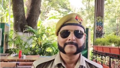 Inspired By Wing Commander Abhinandan, Bareilly Police Constable Sports Gunslinger Moustache - News18