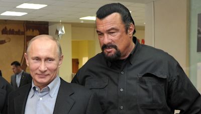 Steven Seagal again kisses up to Putin while accepting Russian honor