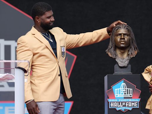 Inside Devin Hester’s Hall of Fame enshrinement and the admiration it sparked from his Chicago Bears family